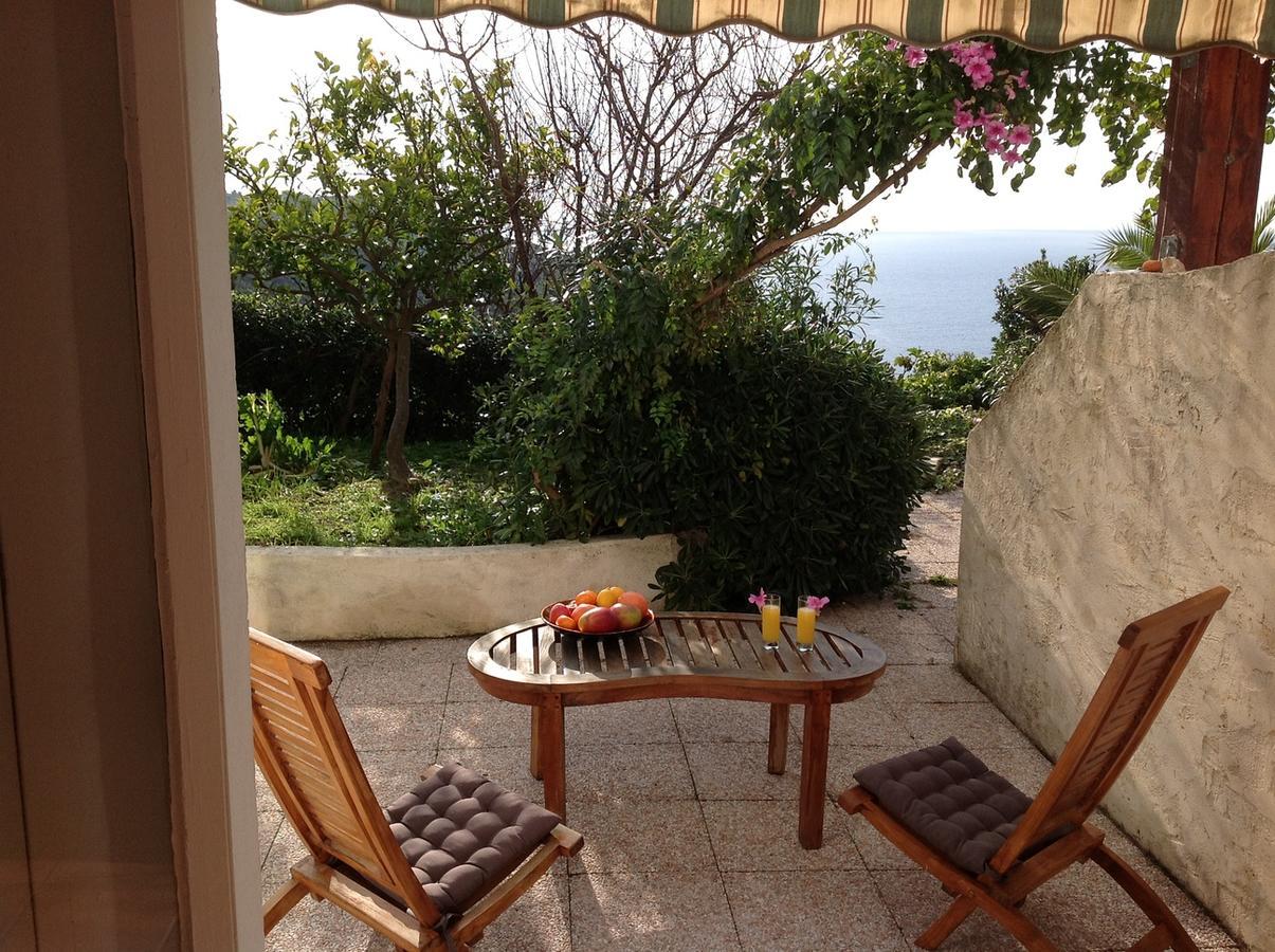 La Coccinelle Lejlighedshotel Île du Levant Eksteriør billede