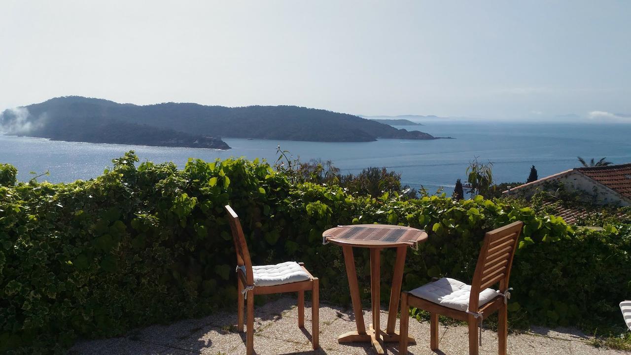 La Coccinelle Lejlighedshotel Île du Levant Eksteriør billede